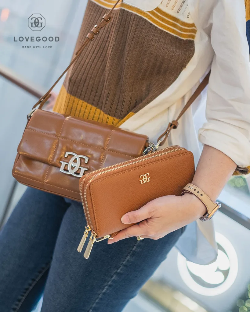 กระเป๋าหนังแท้ LoveGood